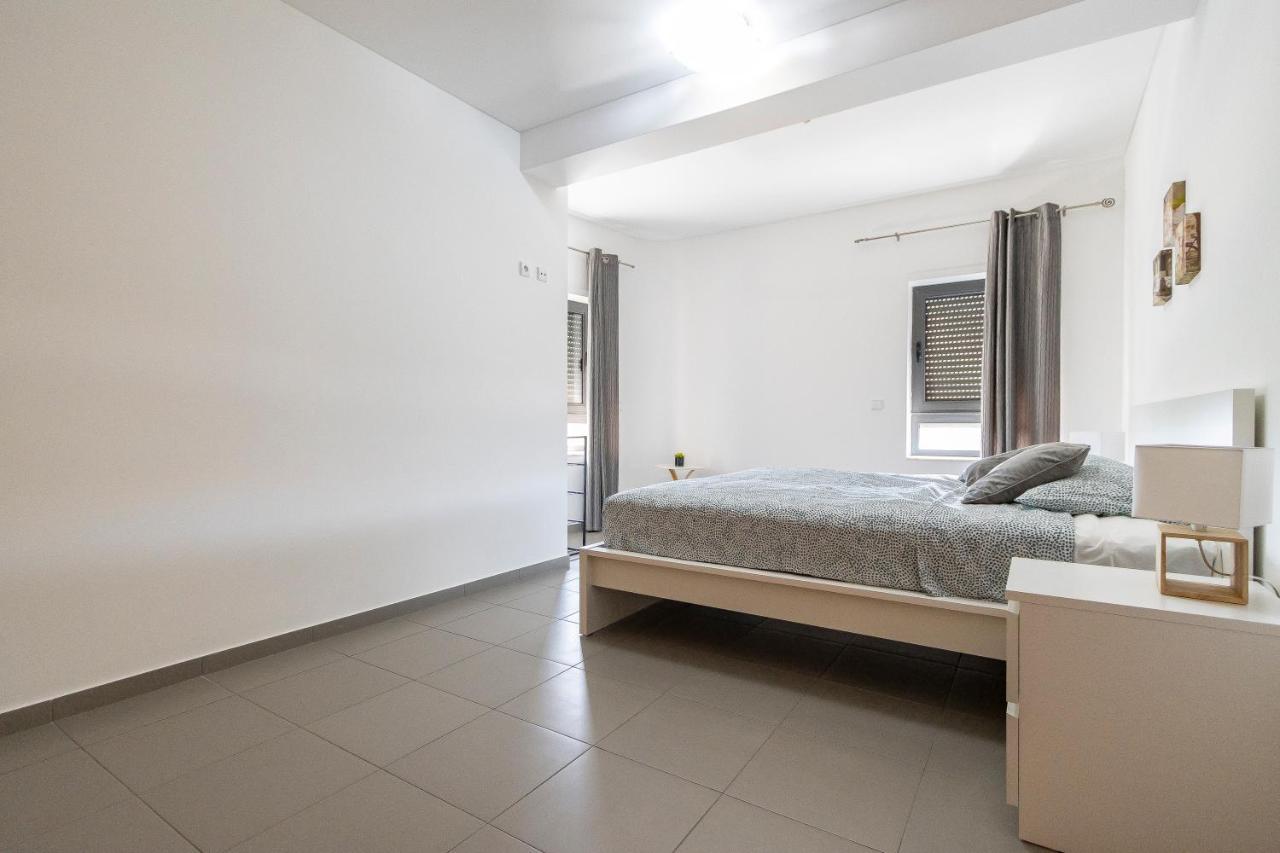 פורטימאו Amazing Sea View Apartment Praia Da Rocha מראה חיצוני תמונה