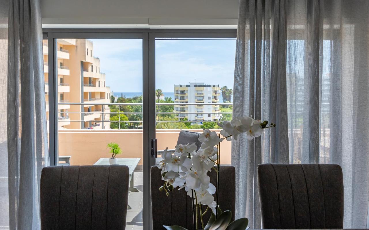 פורטימאו Amazing Sea View Apartment Praia Da Rocha מראה חיצוני תמונה