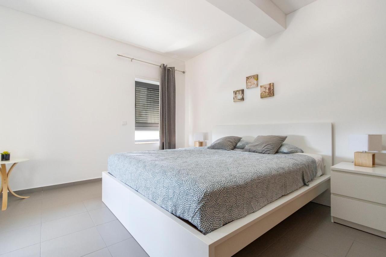 פורטימאו Amazing Sea View Apartment Praia Da Rocha מראה חיצוני תמונה
